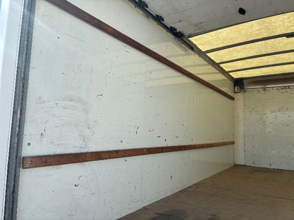 Light Duty Box Truck-Light and Medium Duty Trucks-GMC-2021-Savana G33903-Madison-AL-112,485\n\t\tmiles-$ 28,500 - Image 10