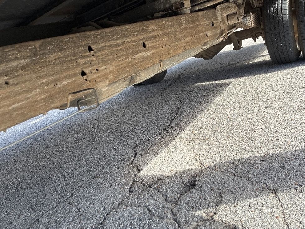 Light Duty Box Truck-Light and Medium Duty Trucks-GMC-2021-Savana G33903-Madison-AL-112,485\n\t\tmiles-$ 28,500 - Image 5