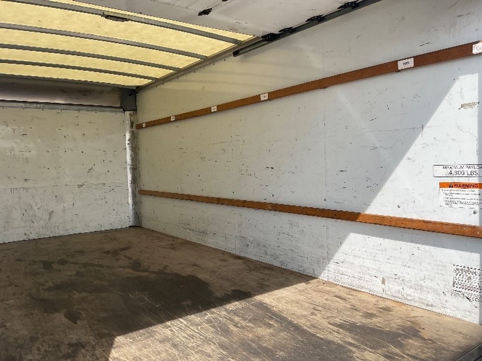 Light Duty Box Truck-Light and Medium Duty Trucks-GMC-2021-Savana G33903-Madison-AL-96,986\n\t\tmiles-$ 31,000 - Image 12