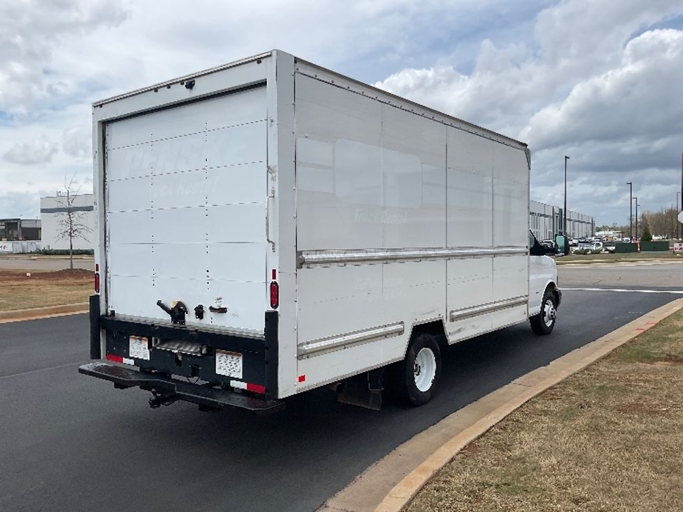 Light Duty Box Truck-Light and Medium Duty Trucks-GMC-2021-Savana G33903-Madison-AL-96,986\n\t\tmiles-$ 31,000 - Image 13
