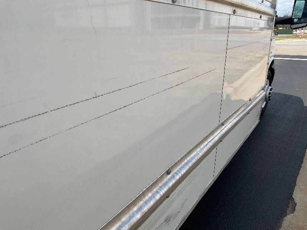 Light Duty Box Truck-Light and Medium Duty Trucks-GMC-2021-Savana G33903-Madison-AL-96,986\n\t\tmiles-$ 31,000 - Image 28