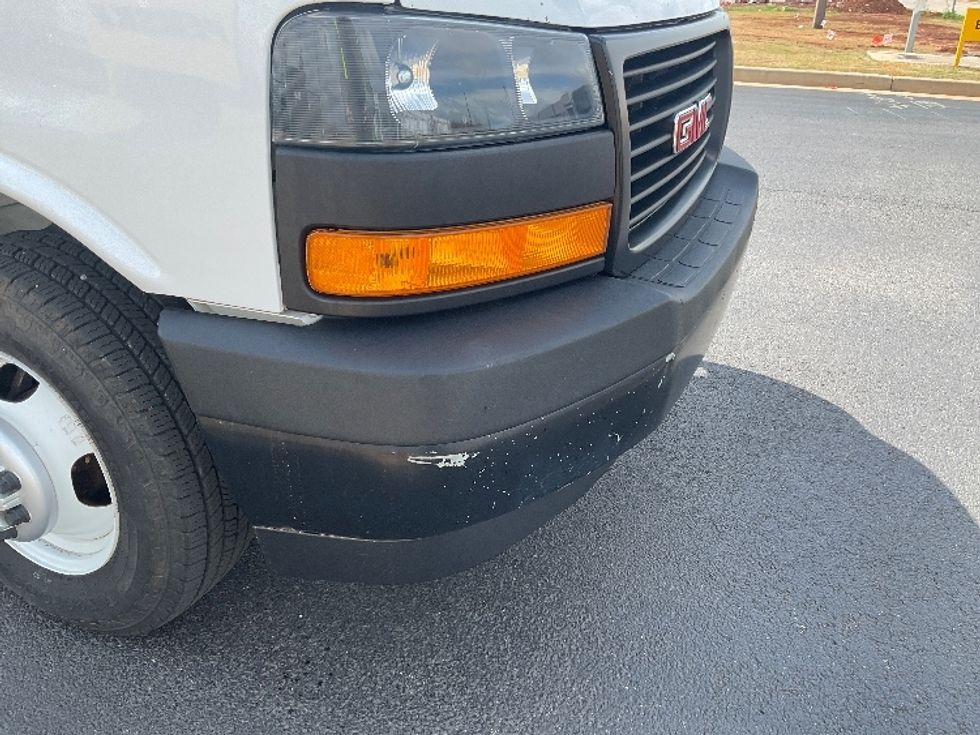 Light Duty Box Truck-Light and Medium Duty Trucks-GMC-2021-Savana G33903-Madison-AL-96,986\n\t\tmiles-$ 31,000 - Image 29