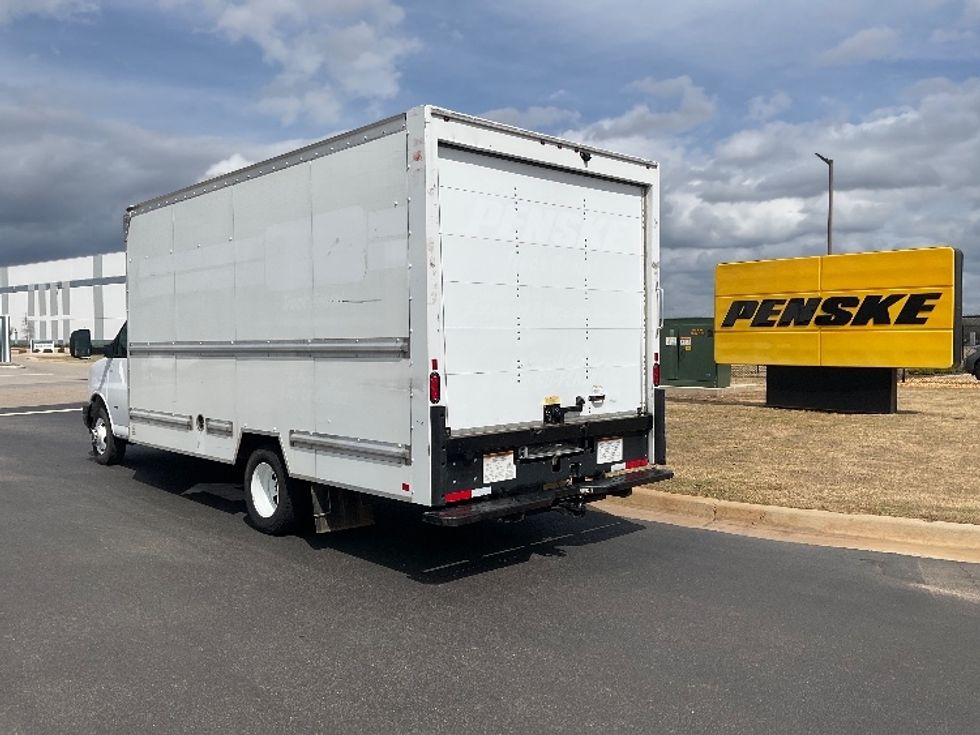 Light Duty Box Truck-Light and Medium Duty Trucks-GMC-2021-Savana G33903-Madison-AL-96,986\n\t\tmiles-$ 31,000 - Image 6