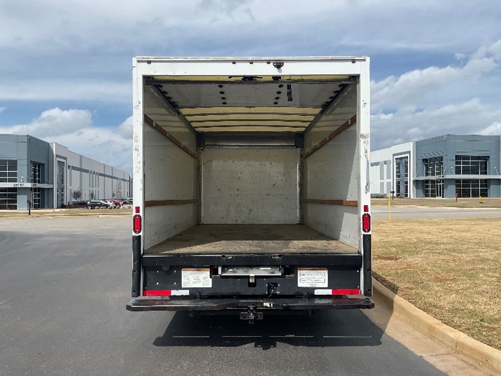 Light Duty Box Truck-Light and Medium Duty Trucks-GMC-2021-Savana G33903-Madison-AL-96,986\n\t\tmiles-$ 31,000 - Image 8