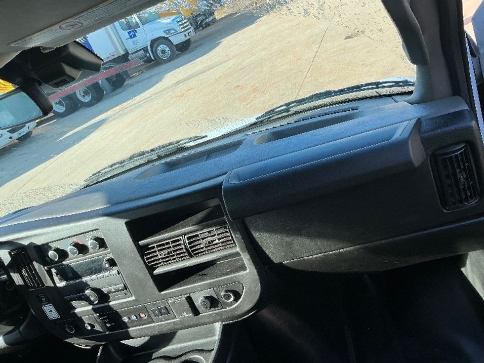 Light Duty Box Truck-Light and Medium Duty Trucks-GMC-2021-Savana G33903-Mcdonough-GA-80,740\n\t\tmiles-$ 39,750 - Image 21