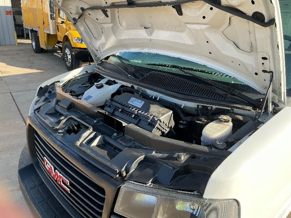 Light Duty Box Truck-Light and Medium Duty Trucks-GMC-2021-Savana G33903-Mcdonough-GA-80,740\n\t\tmiles-$ 39,750 - Image 24