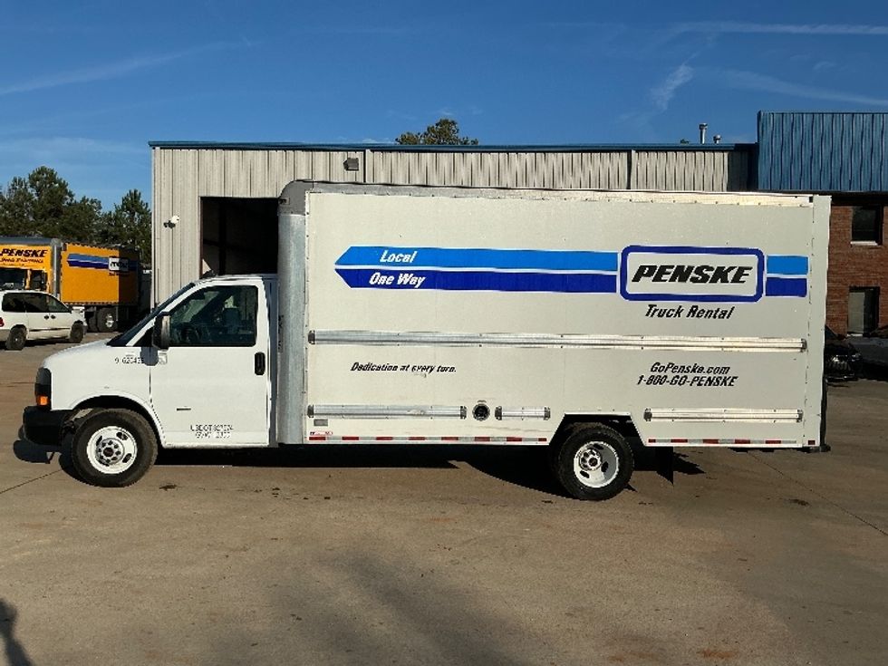 Light Duty Box Truck-Light and Medium Duty Trucks-GMC-2021-Savana G33903-Mcdonough-GA-80,740\n\t\tmiles-$ 39,750 - Image 4