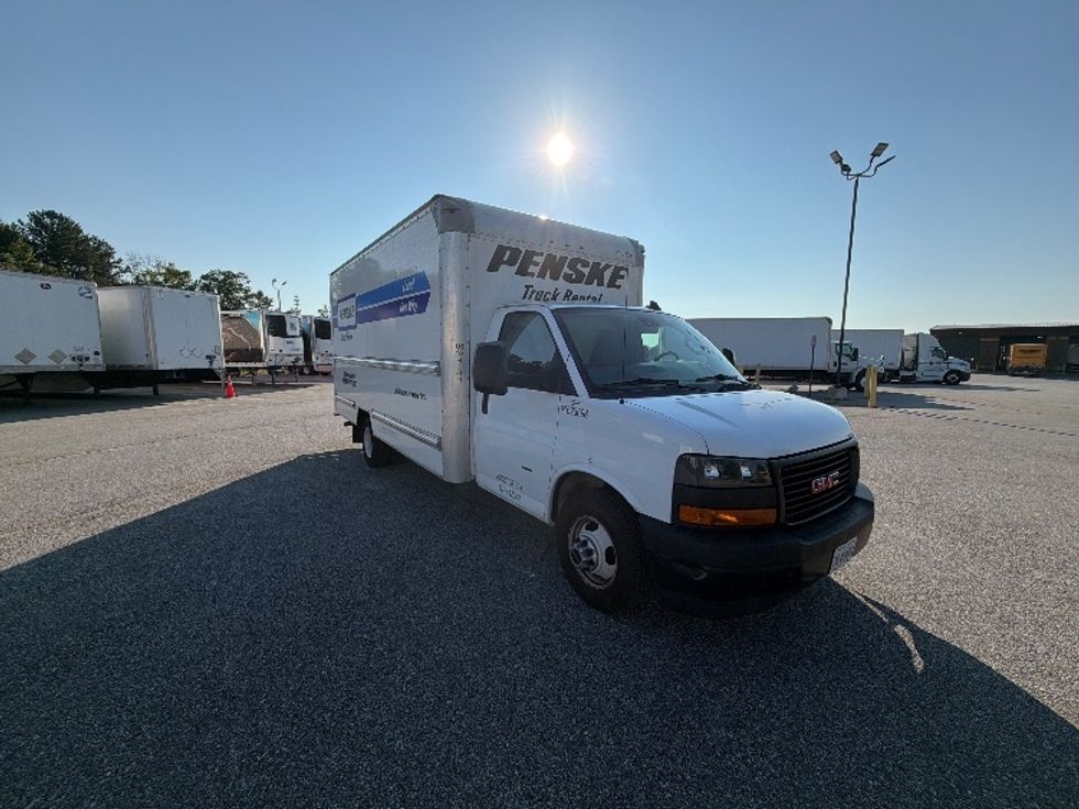 Light Duty Box Truck-Light and Medium Duty Trucks-GMC-2021-Savana G33903-Mcdonough-GA-89,869\n\t\tmiles-$ 30,250 - Image 1