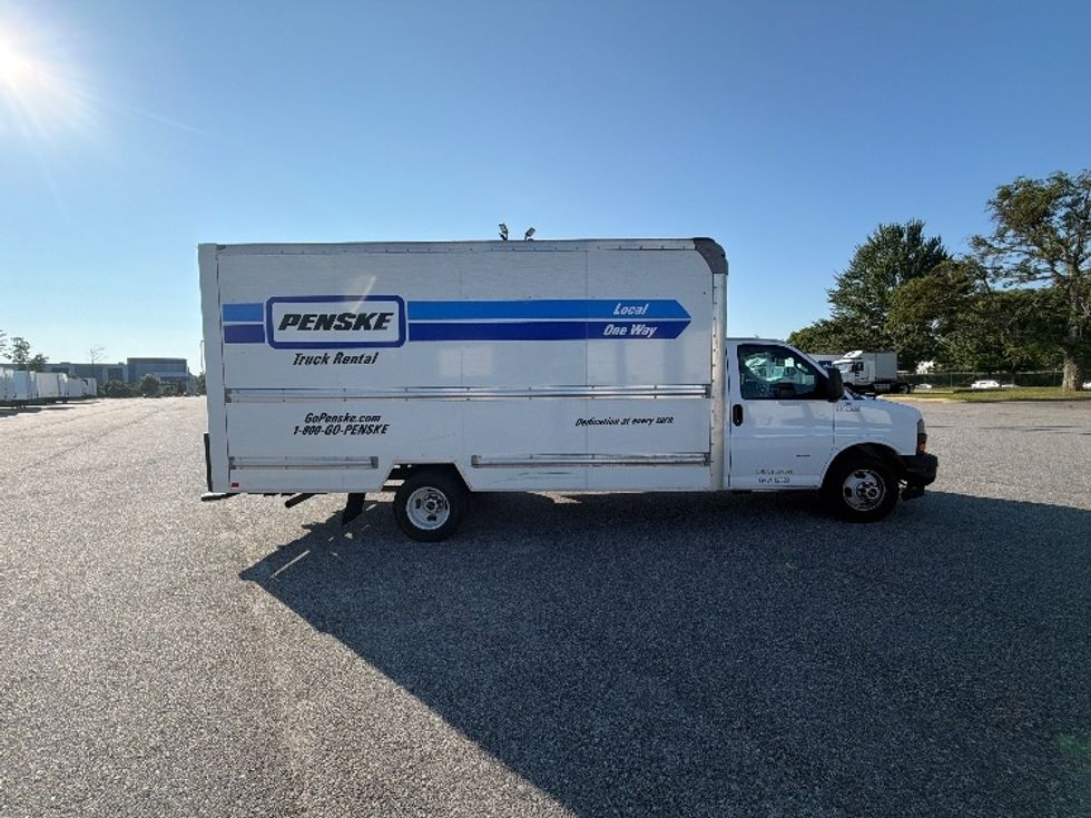 Light Duty Box Truck-Light and Medium Duty Trucks-GMC-2021-Savana G33903-Mcdonough-GA-89,869\n\t\tmiles-$ 30,250 - Image 15