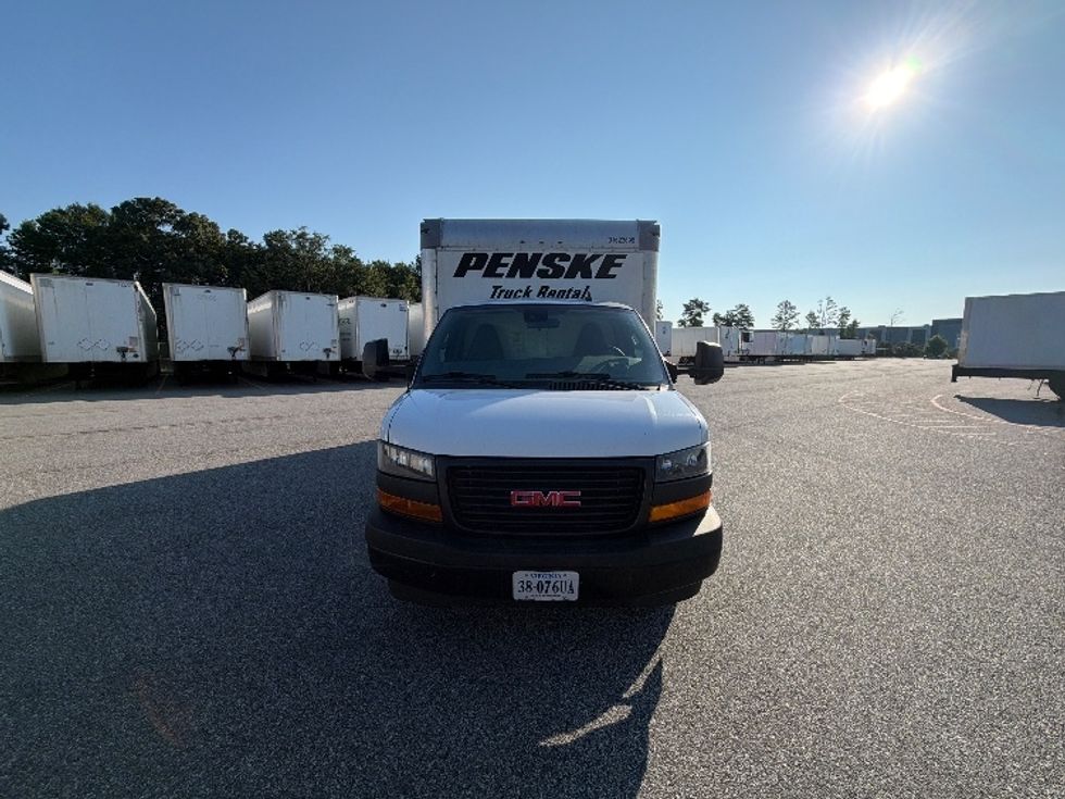 Light Duty Box Truck-Light and Medium Duty Trucks-GMC-2021-Savana G33903-Mcdonough-GA-89,869\n\t\tmiles-$ 30,250 - Image 2