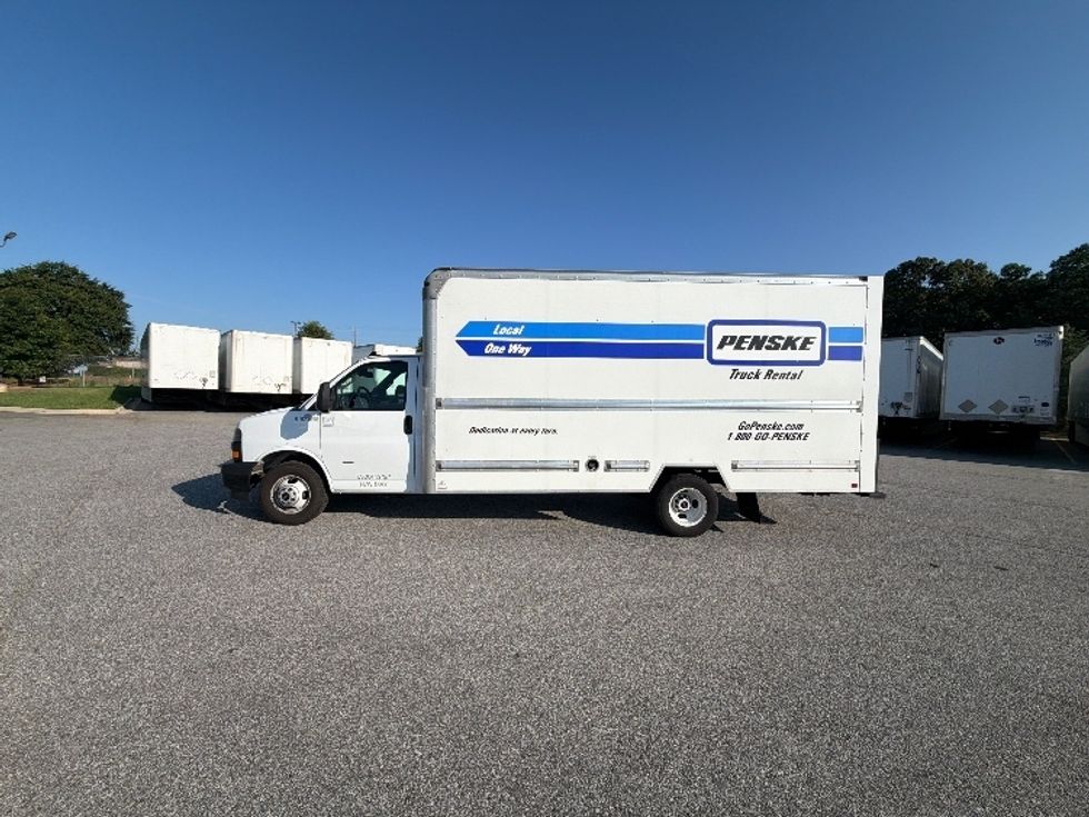 Light Duty Box Truck-Light and Medium Duty Trucks-GMC-2021-Savana G33903-Mcdonough-GA-89,869\n\t\tmiles-$ 30,250 - Image 4