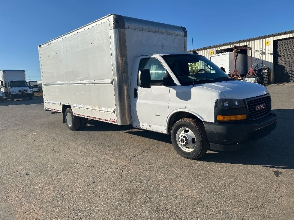 Light Duty Box Truck-Light and Medium Duty Trucks-GMC-2021-Savana G33903-Mebane-NC-115,949\n\t\tmiles-$ 29,250 - Image 1
