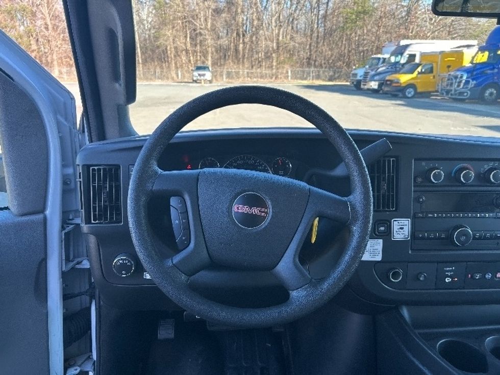 Light Duty Box Truck-Light and Medium Duty Trucks-GMC-2021-Savana G33903-Mebane-NC-115,949\n\t\tmiles-$ 29,250 - Image 18