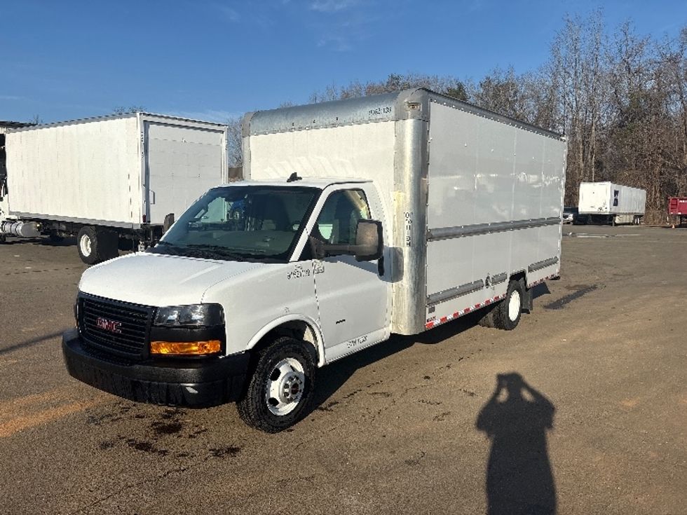 Light Duty Box Truck-Light and Medium Duty Trucks-GMC-2021-Savana G33903-Mebane-NC-145,143\n\t\tmiles-$ 25,250 - Image 3