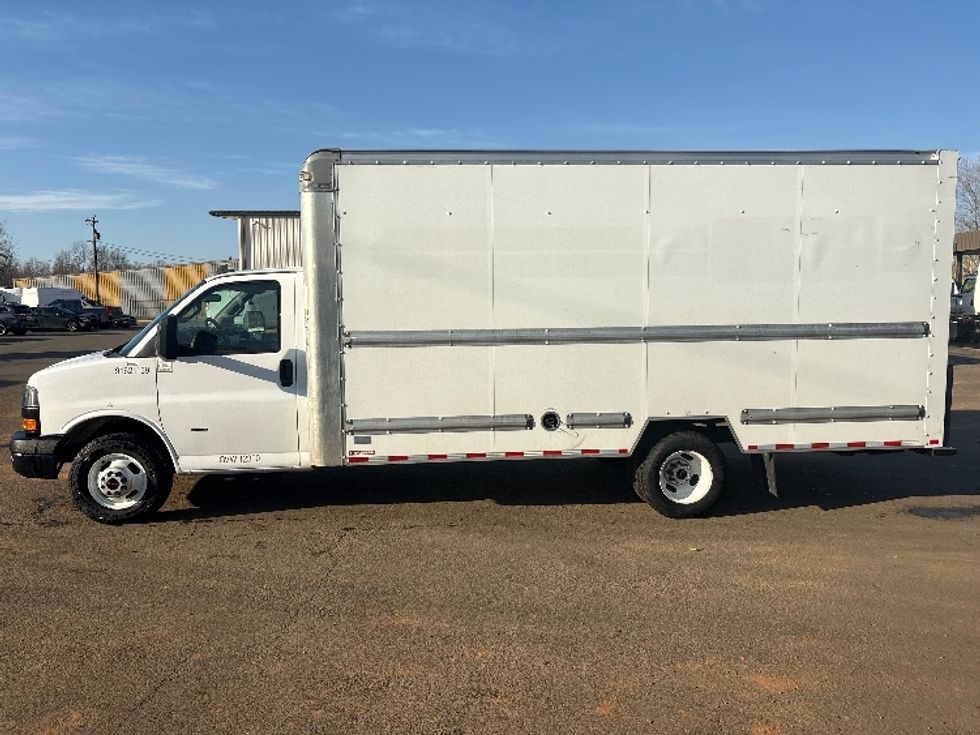 Light Duty Box Truck-Light and Medium Duty Trucks-GMC-2021-Savana G33903-Mebane-NC-145,143\n\t\tmiles-$ 25,250 - Image 4