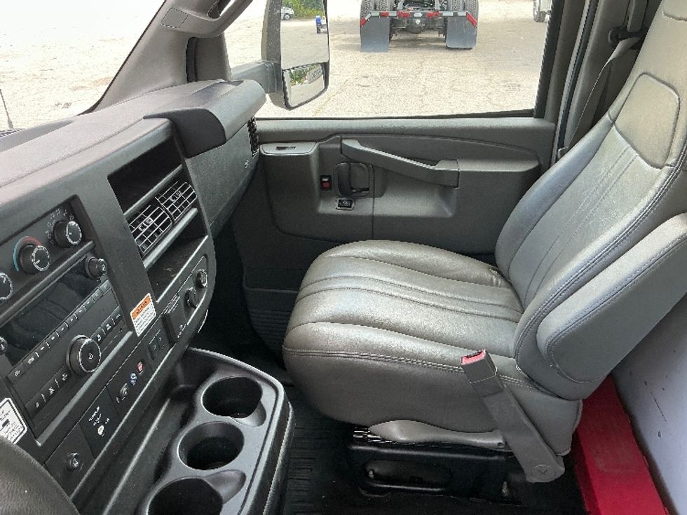 Light Duty Box Truck-Light and Medium Duty Trucks-GMC-2021-Savana G33903-Mebane-NC-84,826\n\t\tmiles-$ 30,750 - Image 18