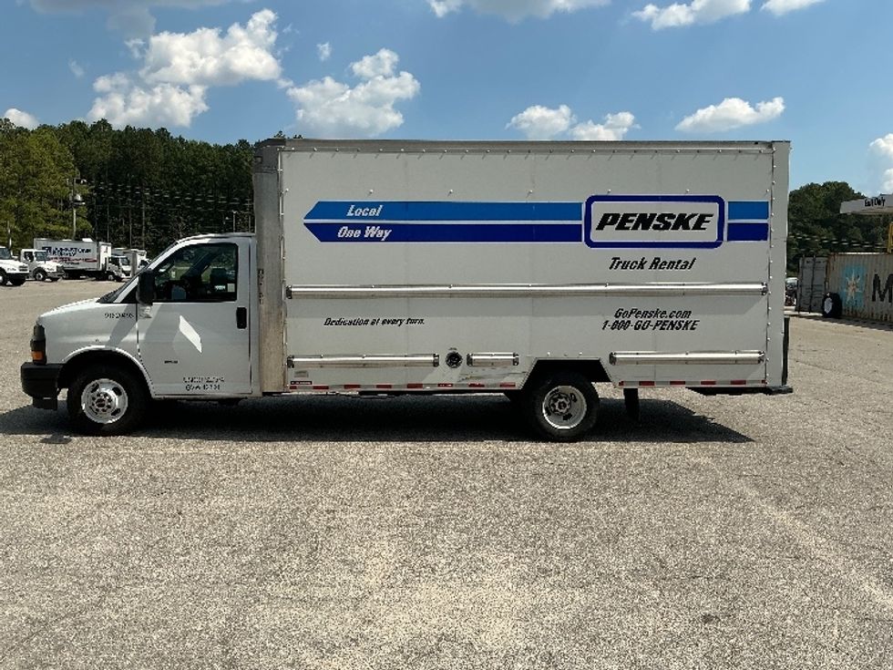 Light Duty Box Truck-Light and Medium Duty Trucks-GMC-2021-Savana G33903-Mebane-NC-84,826\n\t\tmiles-$ 30,750 - Image 4