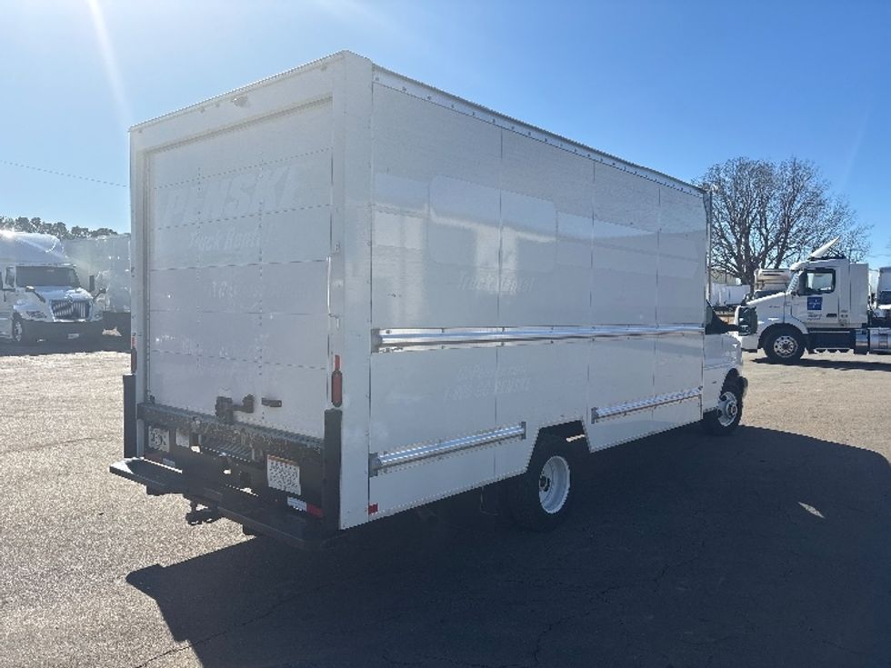 Light Duty Box Truck-Light and Medium Duty Trucks-GMC-2021-Savana G33903-Mebane-NC-86,822\n\t\tmiles-$ 33,000 - Image 12
