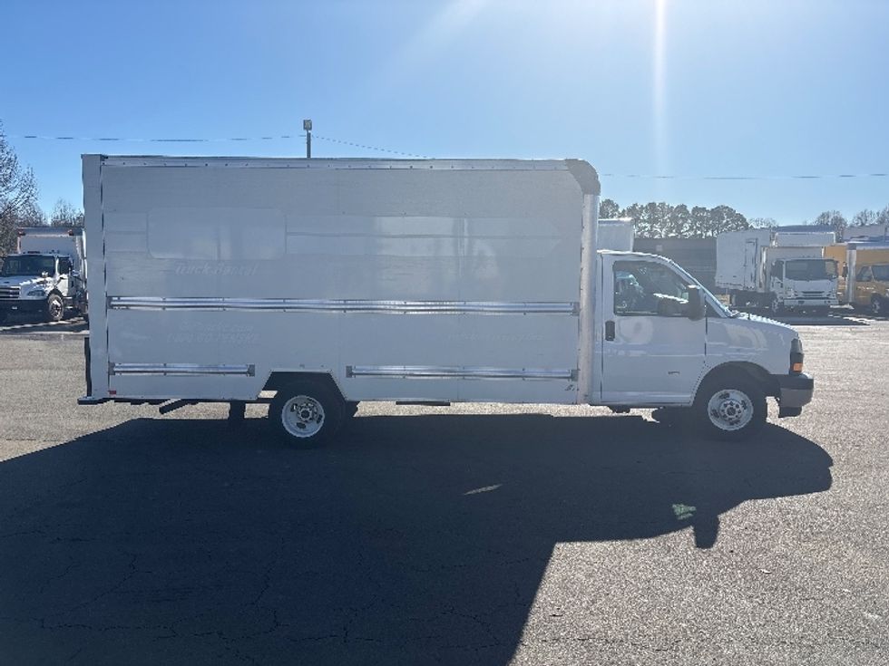Light Duty Box Truck-Light and Medium Duty Trucks-GMC-2021-Savana G33903-Mebane-NC-86,822\n\t\tmiles-$ 33,000 - Image 14