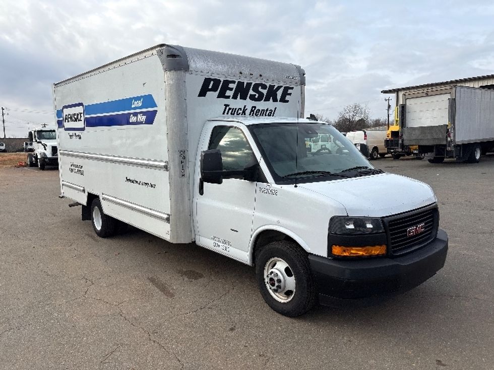 Light Duty Box Truck-Light and Medium Duty Trucks-GMC-2021-Savana G33903-Mebane-NC-96,118\n\t\tmiles-$ 31,750 - Image 1