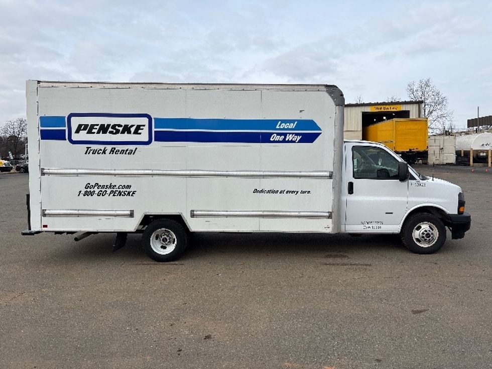 Light Duty Box Truck-Light and Medium Duty Trucks-GMC-2021-Savana G33903-Mebane-NC-96,118\n\t\tmiles-$ 31,750 - Image 14