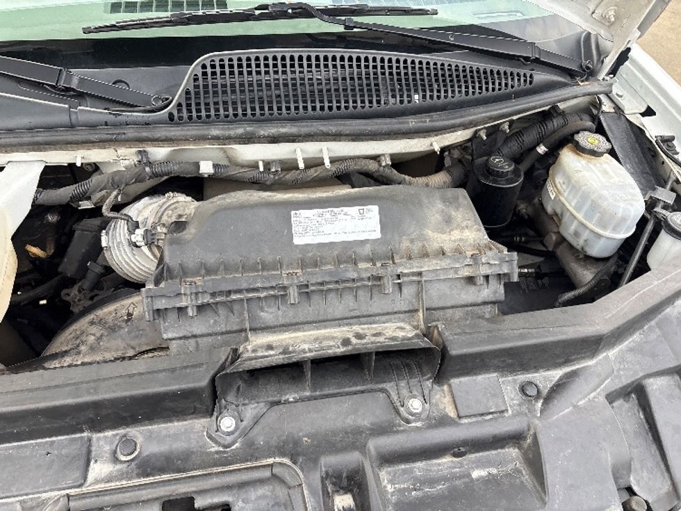 Light Duty Box Truck-Light and Medium Duty Trucks-GMC-2021-Savana G33903-Mebane-NC-96,118\n\t\tmiles-$ 31,750 - Image 23