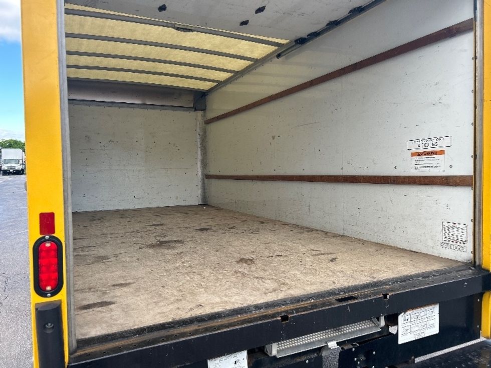 Light Duty Box Truck-Light and Medium Duty Trucks-GMC-2021-Savana G33903-Medley-FL-104,469\n\t\tmiles-$ 27,000 - Image 12