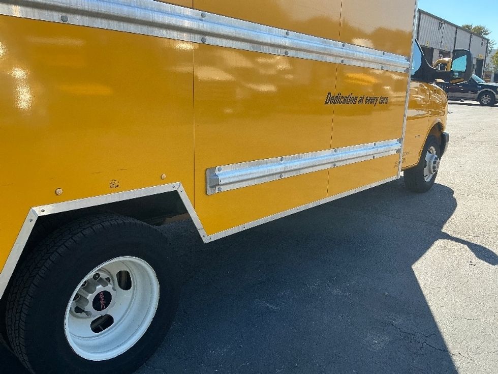 Light Duty Box Truck-Light and Medium Duty Trucks-GMC-2021-Savana G33903-Medley-FL-104,469\n\t\tmiles-$ 27,000 - Image 14