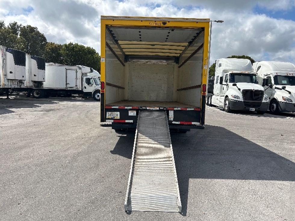 Light Duty Box Truck-Light and Medium Duty Trucks-GMC-2021-Savana G33903-Medley-FL-106,140\n\t\tmiles-$ 26,500 - Image 9