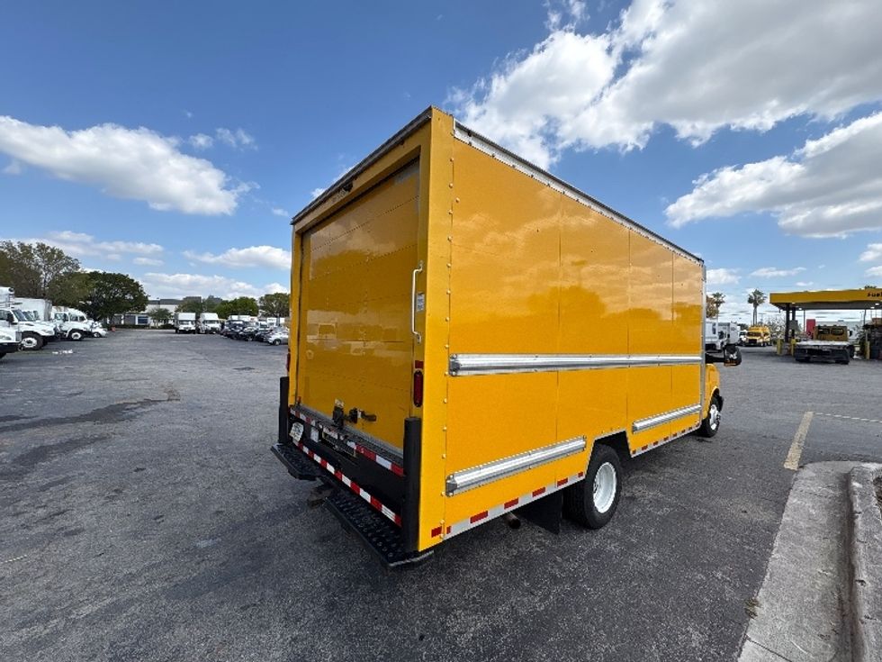 Light Duty Box Truck-Light and Medium Duty Trucks-GMC-2021-Savana G33903-Medley-FL-106,494\n\t\tmiles-$ 24,500 - Image 12