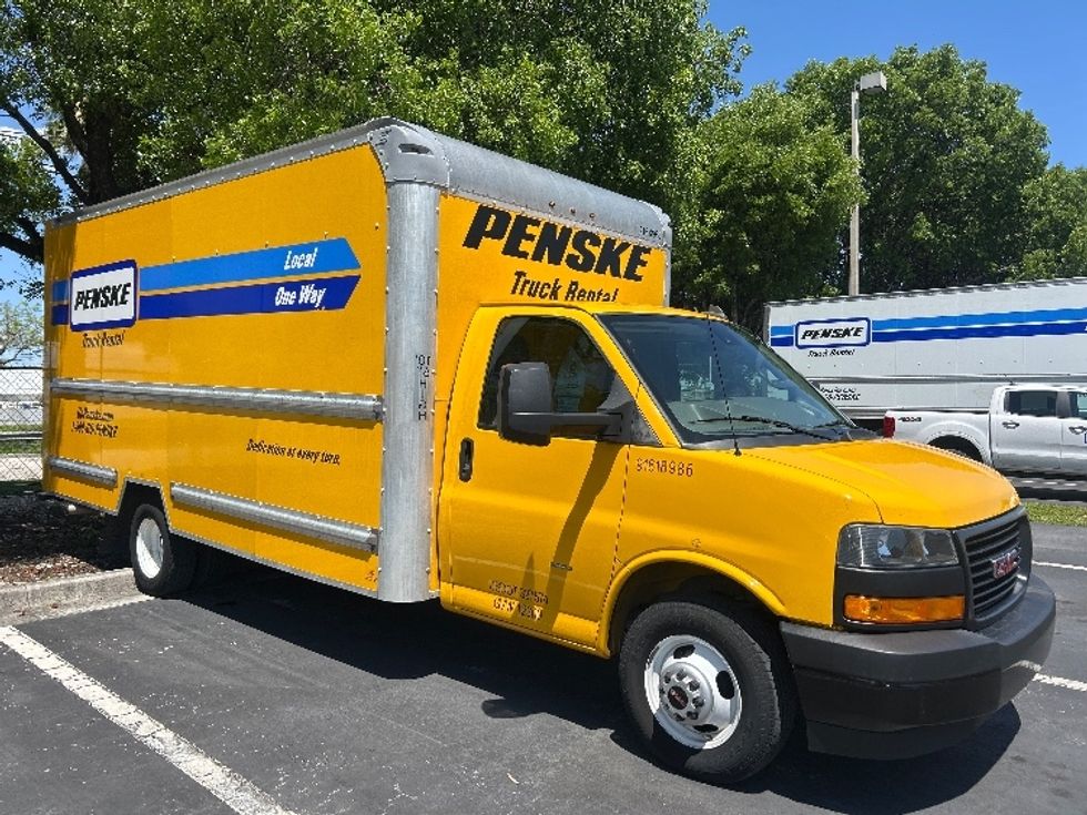 Light Duty Box Truck-Light and Medium Duty Trucks-GMC-2021-Savana G33903-Medley-FL-93,692\n\t\tmiles-$ 27,500 - Image 1