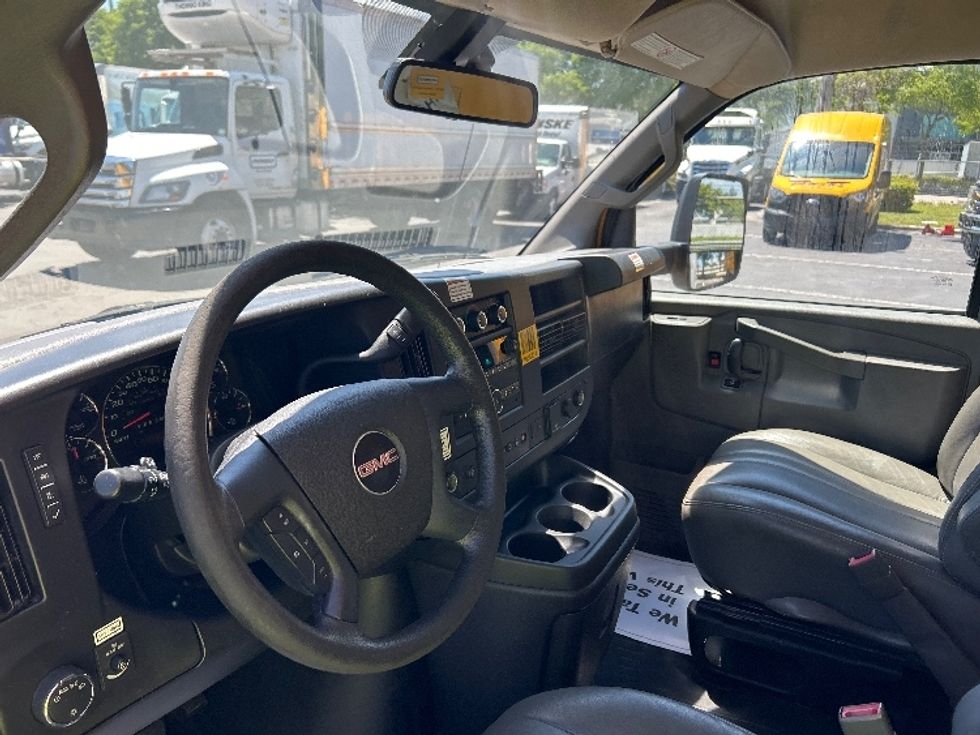 Light Duty Box Truck-Light and Medium Duty Trucks-GMC-2021-Savana G33903-Medley-FL-93,692\n\t\tmiles-$ 27,500 - Image 18