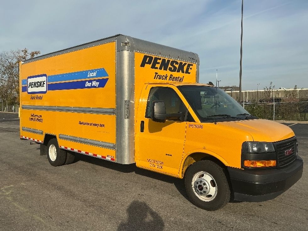 Light Duty Box Truck-Light and Medium Duty Trucks-GMC-2021-Savana G33903-Melrose Park-IL-93,042\n\t\tmiles-$ 27,000 - Image 1