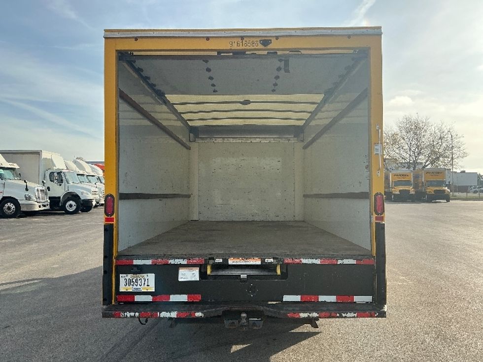 Light Duty Box Truck-Light and Medium Duty Trucks-GMC-2021-Savana G33903-Melrose Park-IL-93,042\n\t\tmiles-$ 27,000 - Image 8