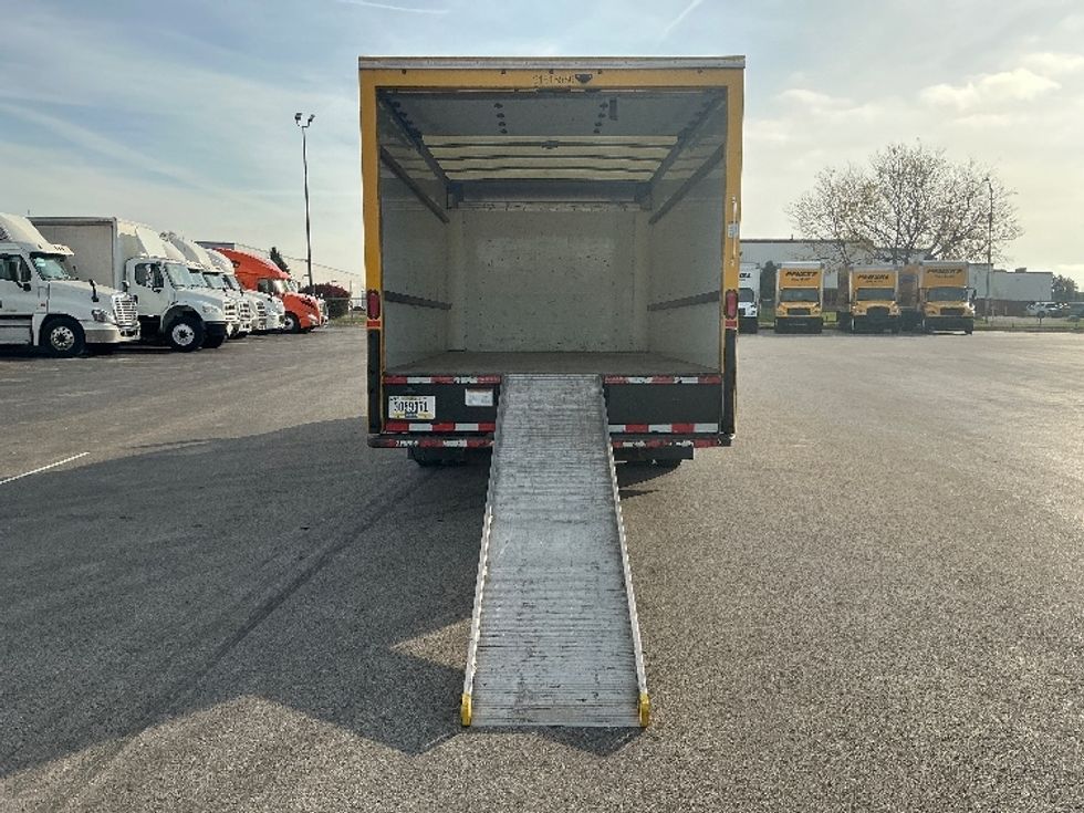 Light Duty Box Truck-Light and Medium Duty Trucks-GMC-2021-Savana G33903-Melrose Park-IL-93,042\n\t\tmiles-$ 27,000 - Image 9
