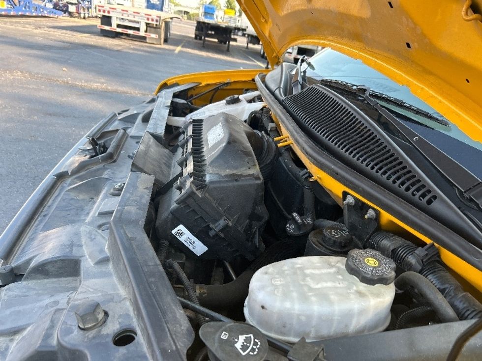 Light Duty Box Truck-Light and Medium Duty Trucks-GMC-2021-Savana G33903-Memphis-TN-101,891\n\t\tmiles-$ 25,500 - Image 22