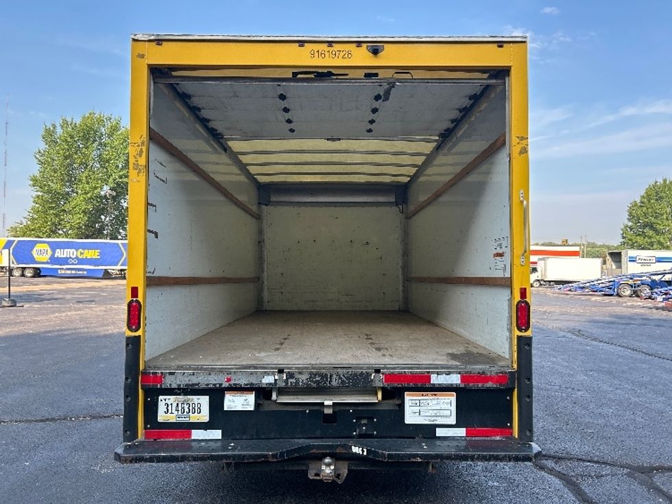 Light Duty Box Truck-Light and Medium Duty Trucks-GMC-2021-Savana G33903-Memphis-TN-101,891\n\t\tmiles-$ 25,500 - Image 7