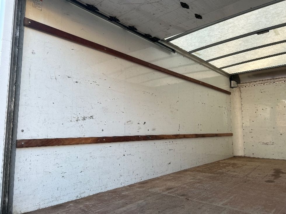 Light Duty Box Truck-Light and Medium Duty Trucks-GMC-2021-Savana G33903-Memphis-TN-105,980\n\t\tmiles-$ 28,500 - Image 11