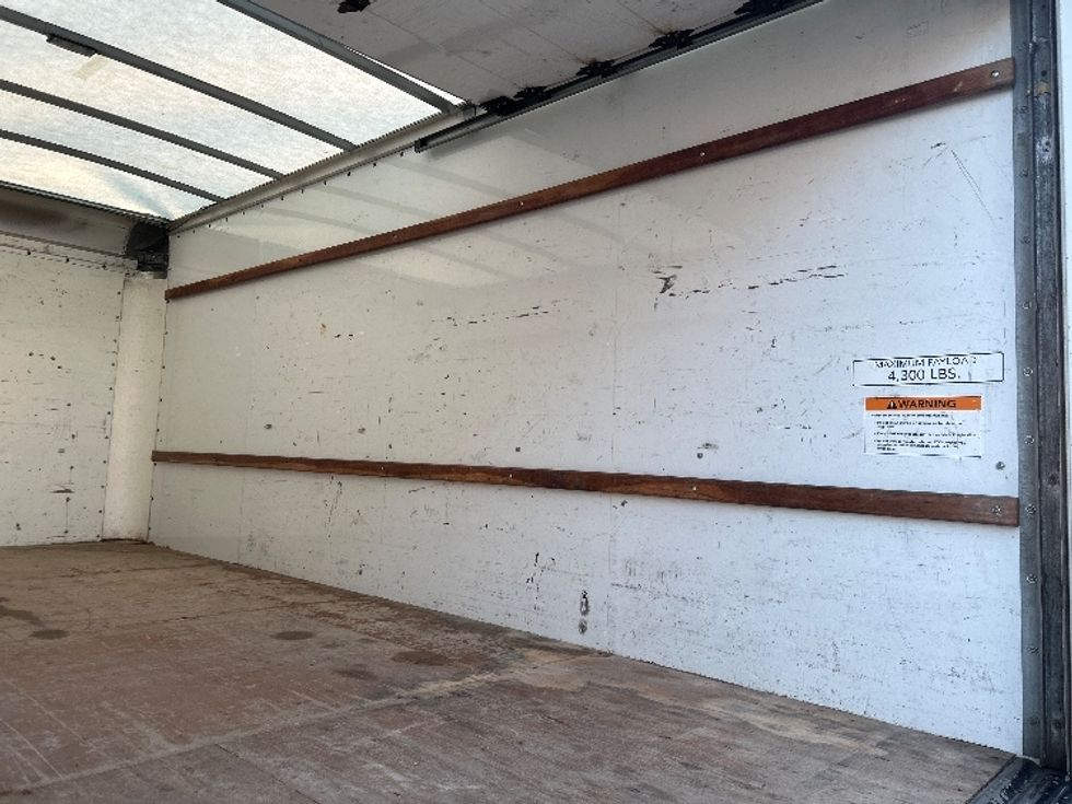 Light Duty Box Truck-Light and Medium Duty Trucks-GMC-2021-Savana G33903-Memphis-TN-105,980\n\t\tmiles-$ 28,500 - Image 12