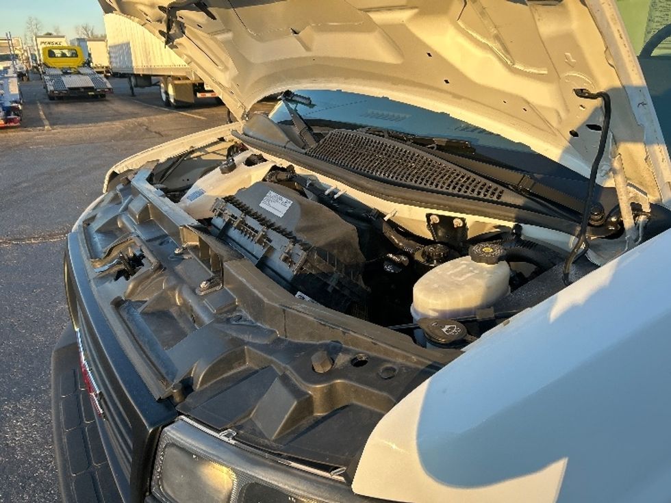 Light Duty Box Truck-Light and Medium Duty Trucks-GMC-2021-Savana G33903-Memphis-TN-105,980\n\t\tmiles-$ 28,500 - Image 24