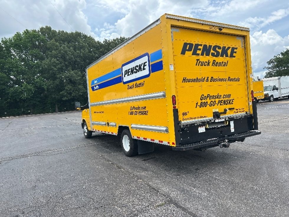 Light Duty Box Truck-Light and Medium Duty Trucks-GMC-2021-Savana G33903-Memphis-TN-114,693\n\t\tmiles-$ 26,750 - Image 5