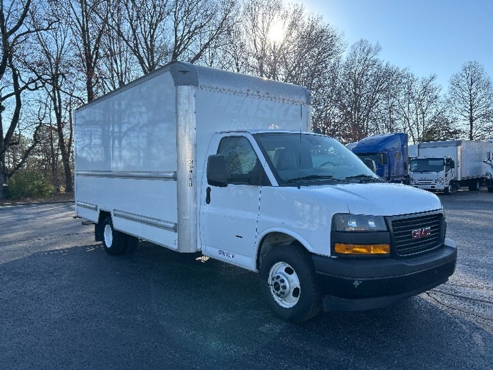 Light Duty Box Truck-Light and Medium Duty Trucks-GMC-2021-Savana G33903-Memphis-TN-122,877\n\t\tmiles-$ 26,500 - Image 1