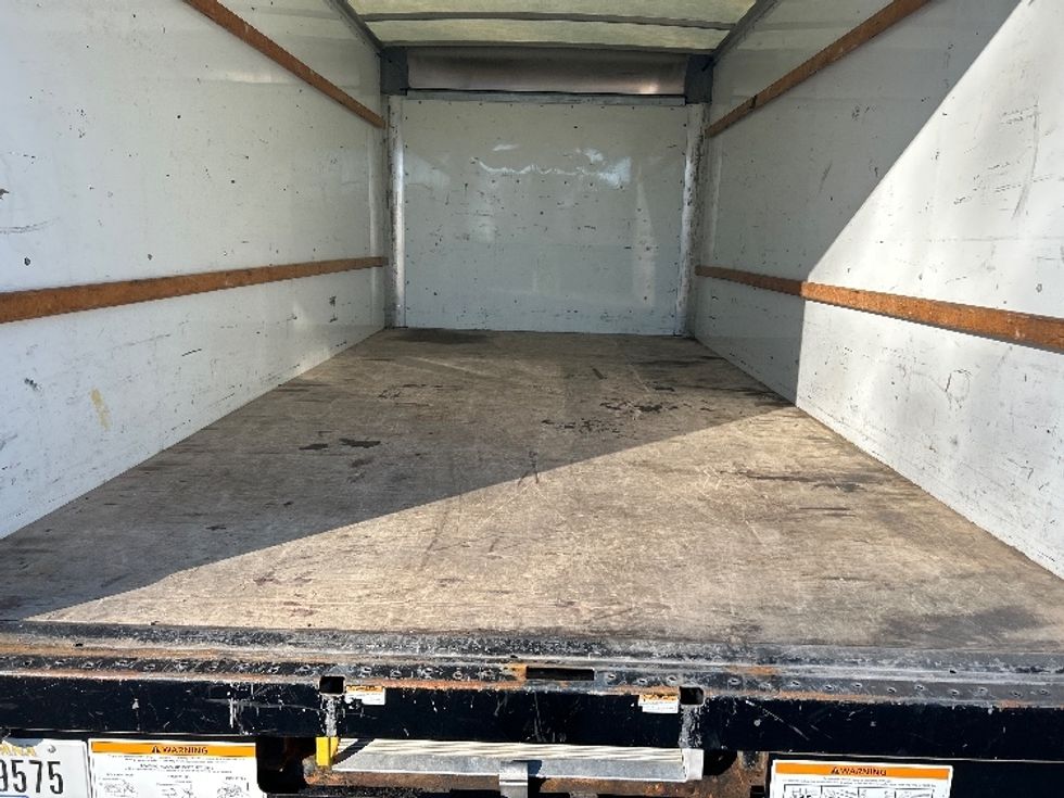 Light Duty Box Truck-Light and Medium Duty Trucks-GMC-2021-Savana G33903-Memphis-TN-122,877\n\t\tmiles-$ 26,500 - Image 10