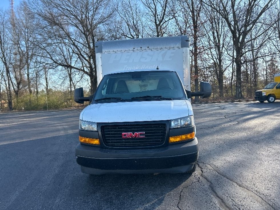 Light Duty Box Truck-Light and Medium Duty Trucks-GMC-2021-Savana G33903-Memphis-TN-122,877\n\t\tmiles-$ 26,500 - Image 2