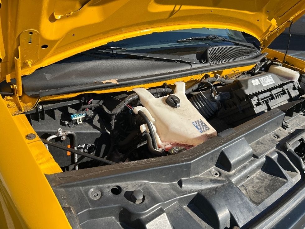 Light Duty Box Truck-Light and Medium Duty Trucks-GMC-2021-Savana G33903-Memphis-TN-70,637\n\t\tmiles-$ 29,500 - Image 23