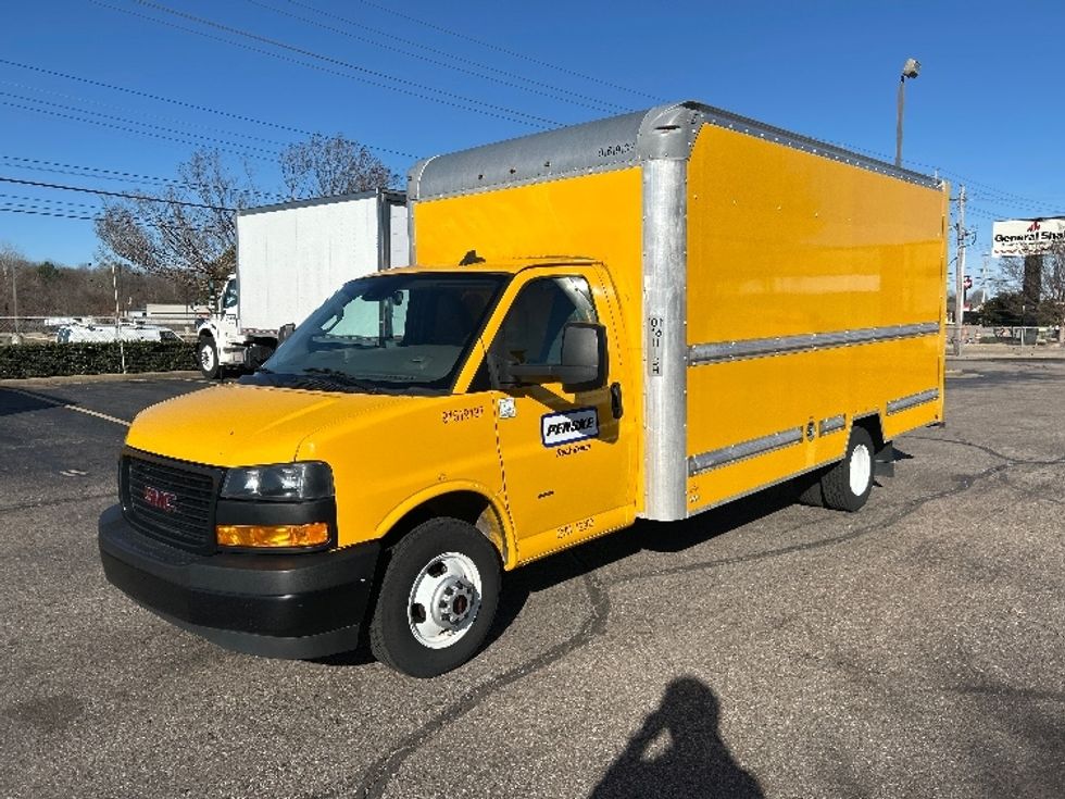 Light Duty Box Truck-Light and Medium Duty Trucks-GMC-2021-Savana G33903-Memphis-TN-70,637\n\t\tmiles-$ 29,500 - Image 3