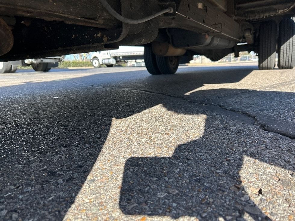 Light Duty Box Truck-Light and Medium Duty Trucks-GMC-2021-Savana G33903-Memphis-TN-70,637\n\t\tmiles-$ 29,500 - Image 5