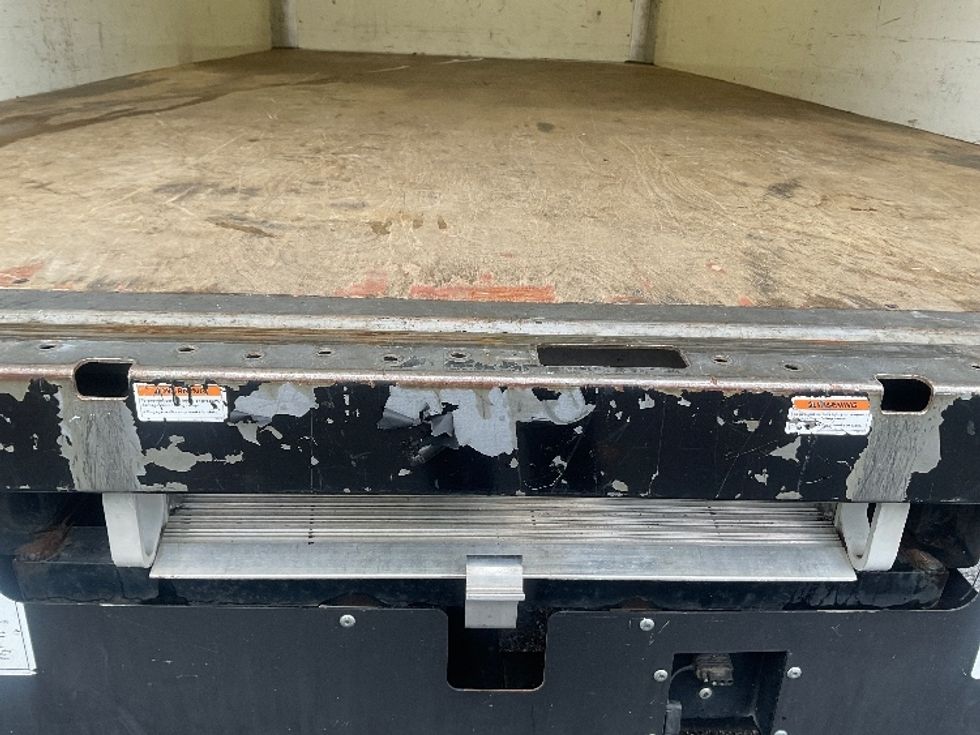 Light Duty Box Truck-Light and Medium Duty Trucks-GMC-2021-Savana G33903-Memphis-TN-86,072\n\t\tmiles-$ 27,750 - Image 10