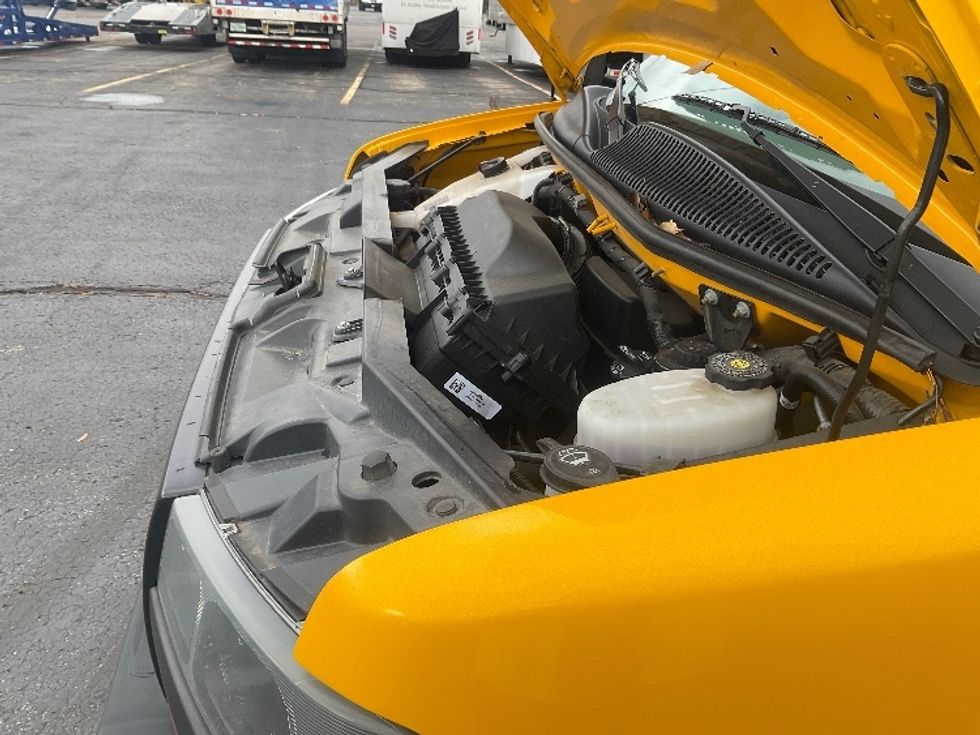 Light Duty Box Truck-Light and Medium Duty Trucks-GMC-2021-Savana G33903-Memphis-TN-86,072\n\t\tmiles-$ 27,750 - Image 24