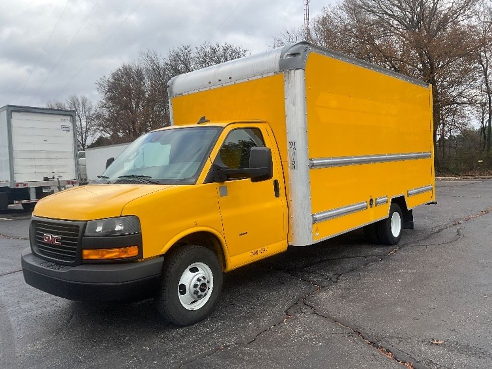Light Duty Box Truck-Light and Medium Duty Trucks-GMC-2021-Savana G33903-Memphis-TN-86,072\n\t\tmiles-$ 27,750 - Image 3